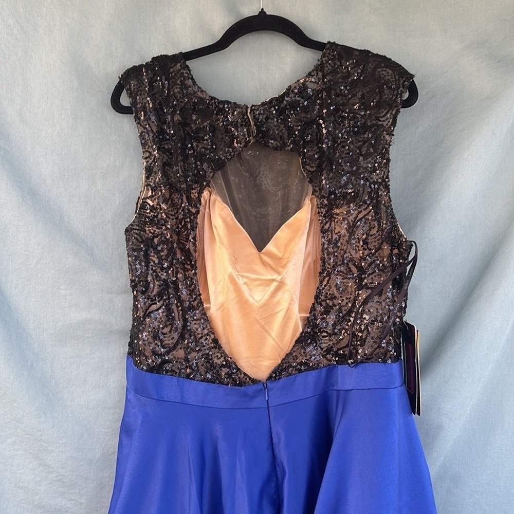 NWT Long Sequin Bodice A-line Dress by Juliet XXL - Picture 7 of 12